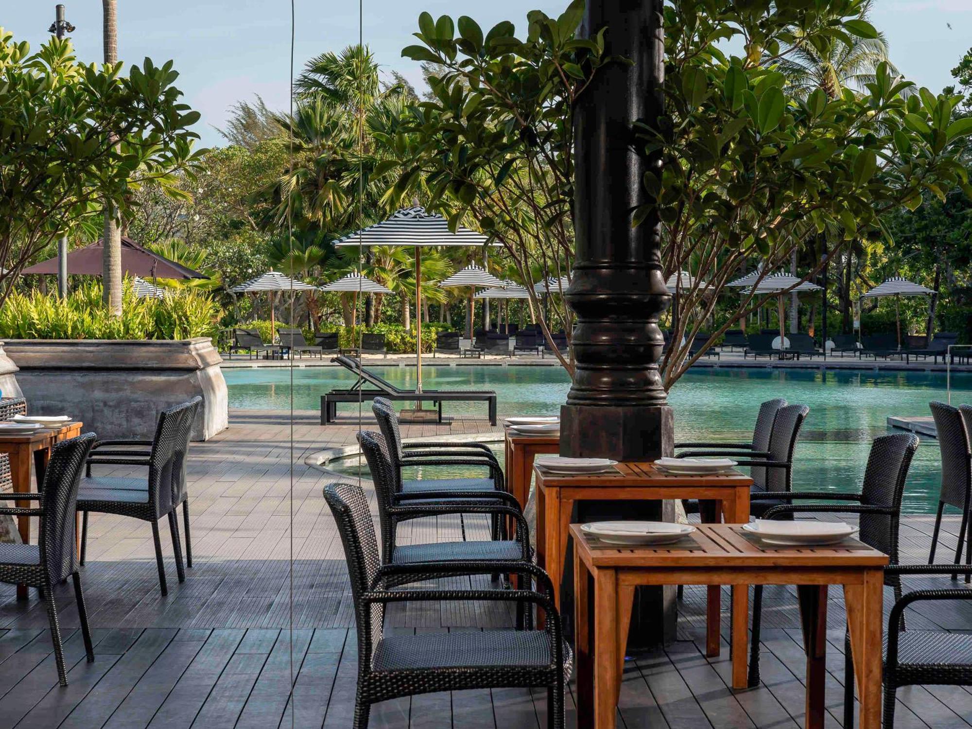 Pullman Phuket Karon Beach Resort Екстериор снимка